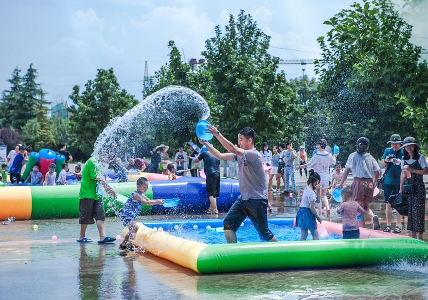 首届泼水节嗨翻杨凌！休闲观光活动引爆夏日狂欢